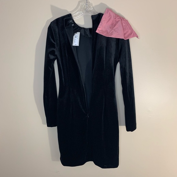 River Island black , velvet mini dress with pink bow. Size -4US - Picture 6 of 10